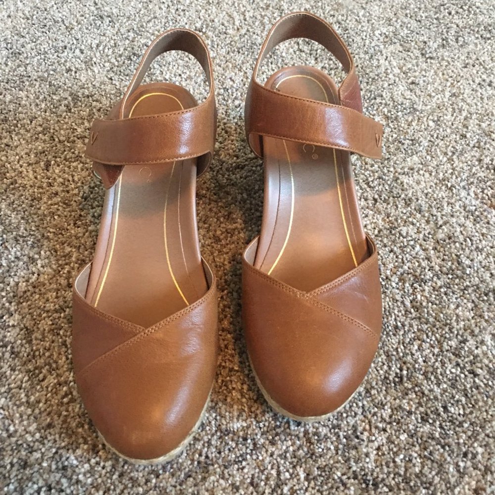 Vionic Espadrilles Tan 10